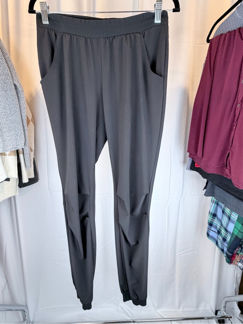H&M Black Elastic-Waist Jogger Pants